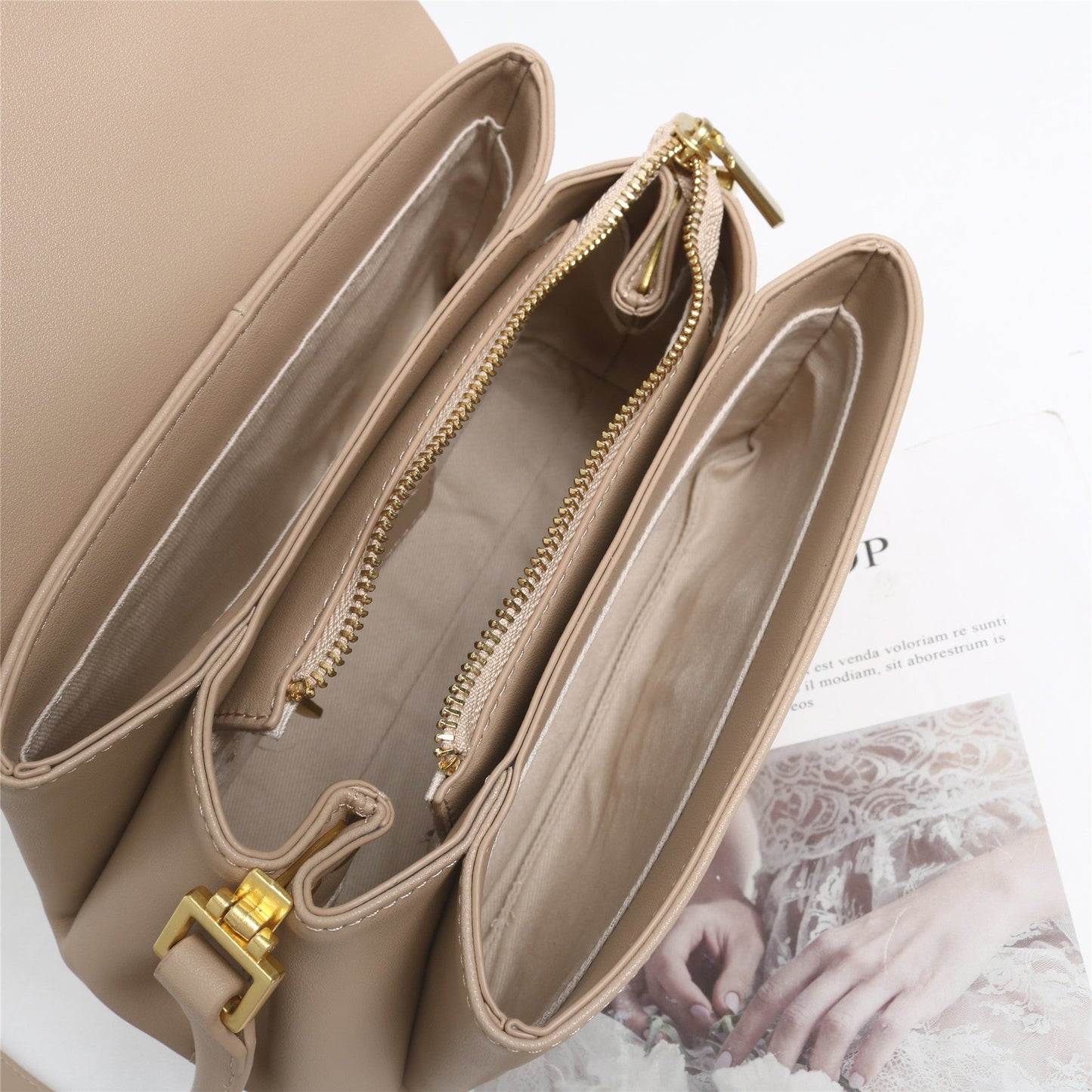 Womens Large Volumn Leather Cross Body Shoulder Bag