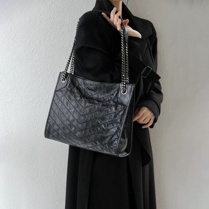 Womens Calfskin Leather Chain Hobo Shoulder Bag