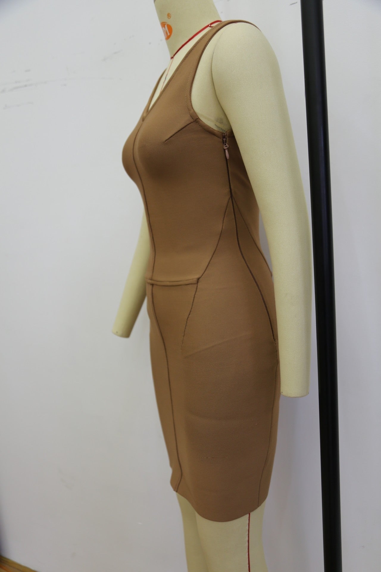 Winnal Backess & V-Neck Khaki Bandage Dress