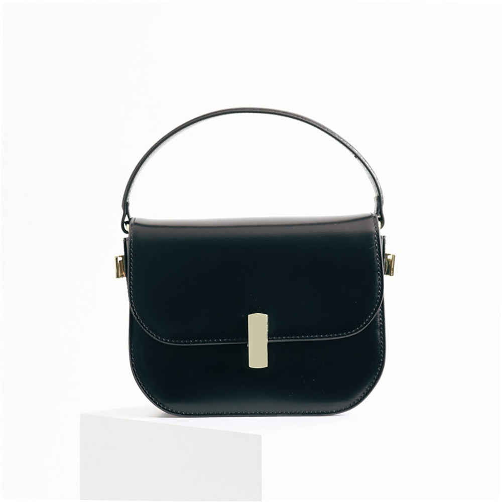 Womens Leather Medium Classic Box Flap Bag